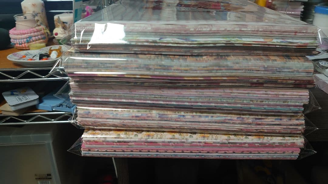 デザインペーパーA4サイズまとめ売り（約1000枚）