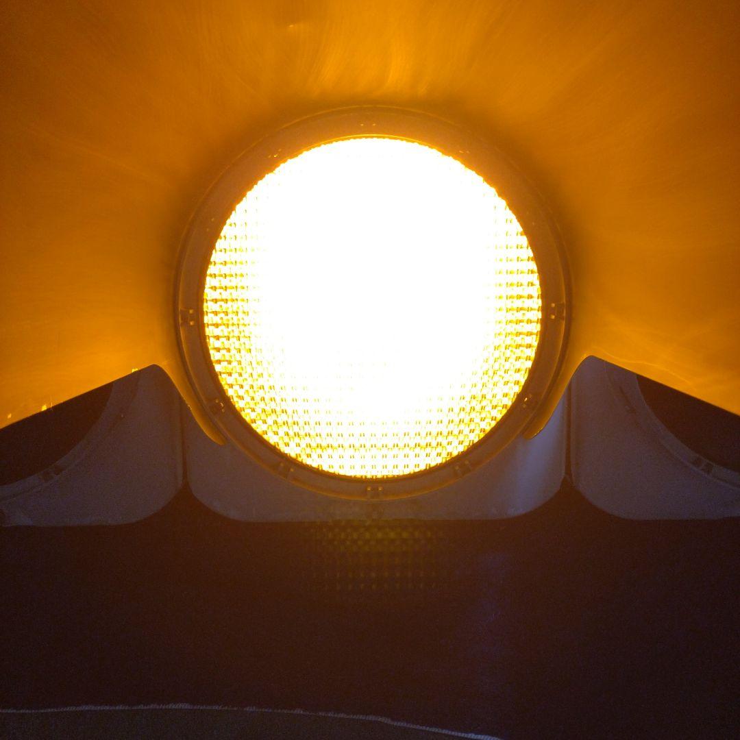 信号機本物小糸工業製の車両信号機西日対策レンズロングフード