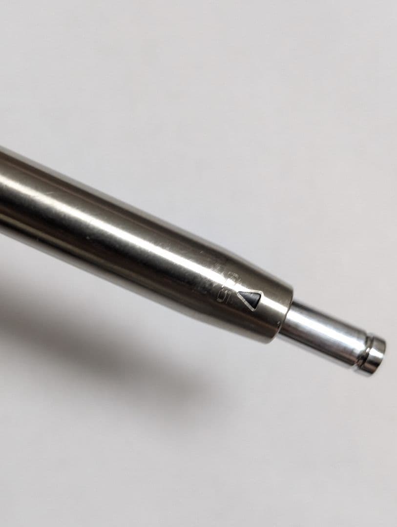 Pilot　2+1　廃盤ボールペン　多機能ペン　蝕刻加工　振り子式