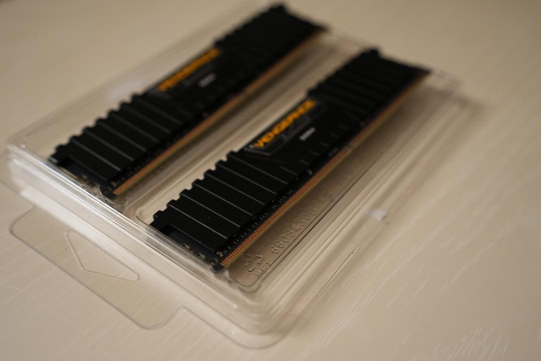 CORSAIR DDR4-3200MHz 2022限定モデル 16GB×2枚
