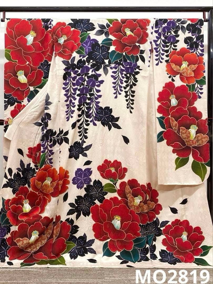 振袖 豪華 銀通し 刺繍 金彩 椿 大輪 身丈173cm パールトーン加工済