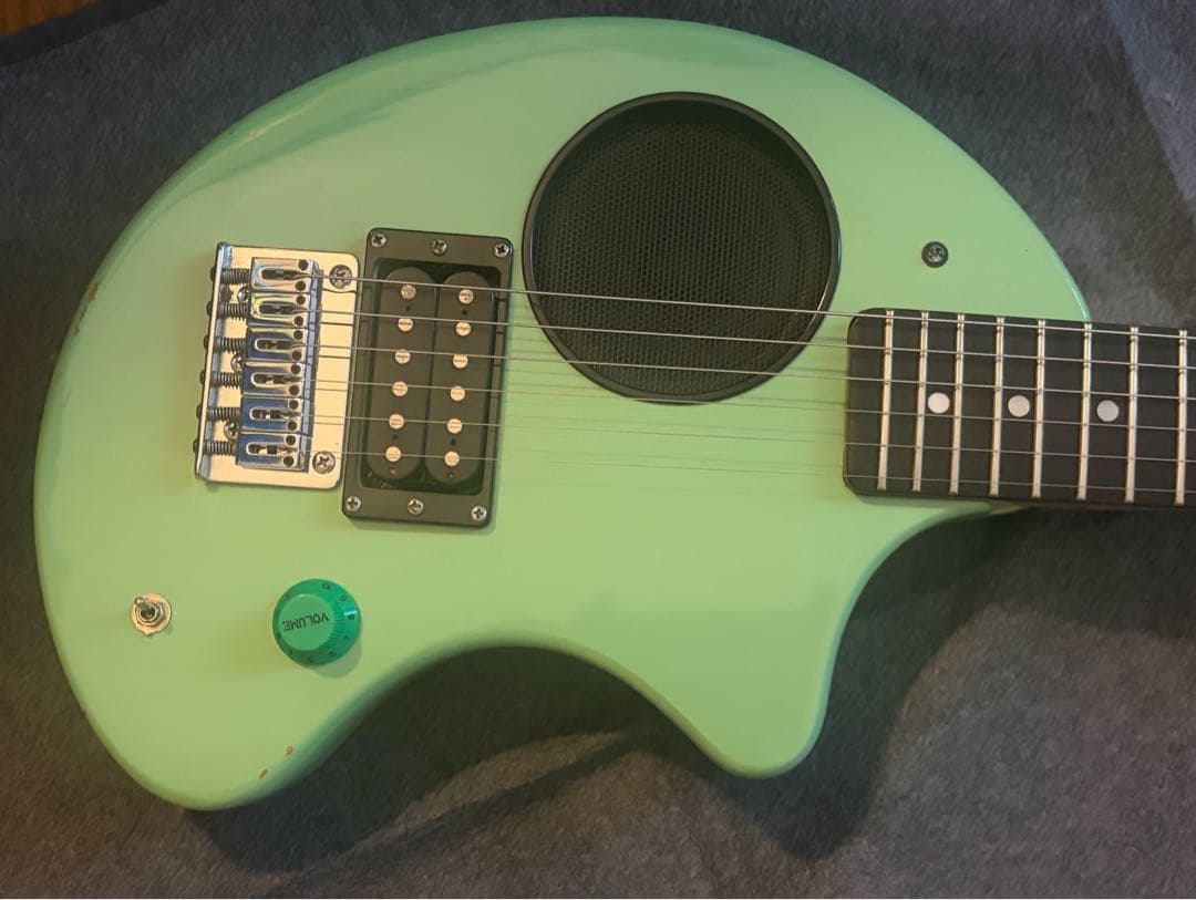 マ*ペ様 FERNANDES エレキギター ミントグリーン