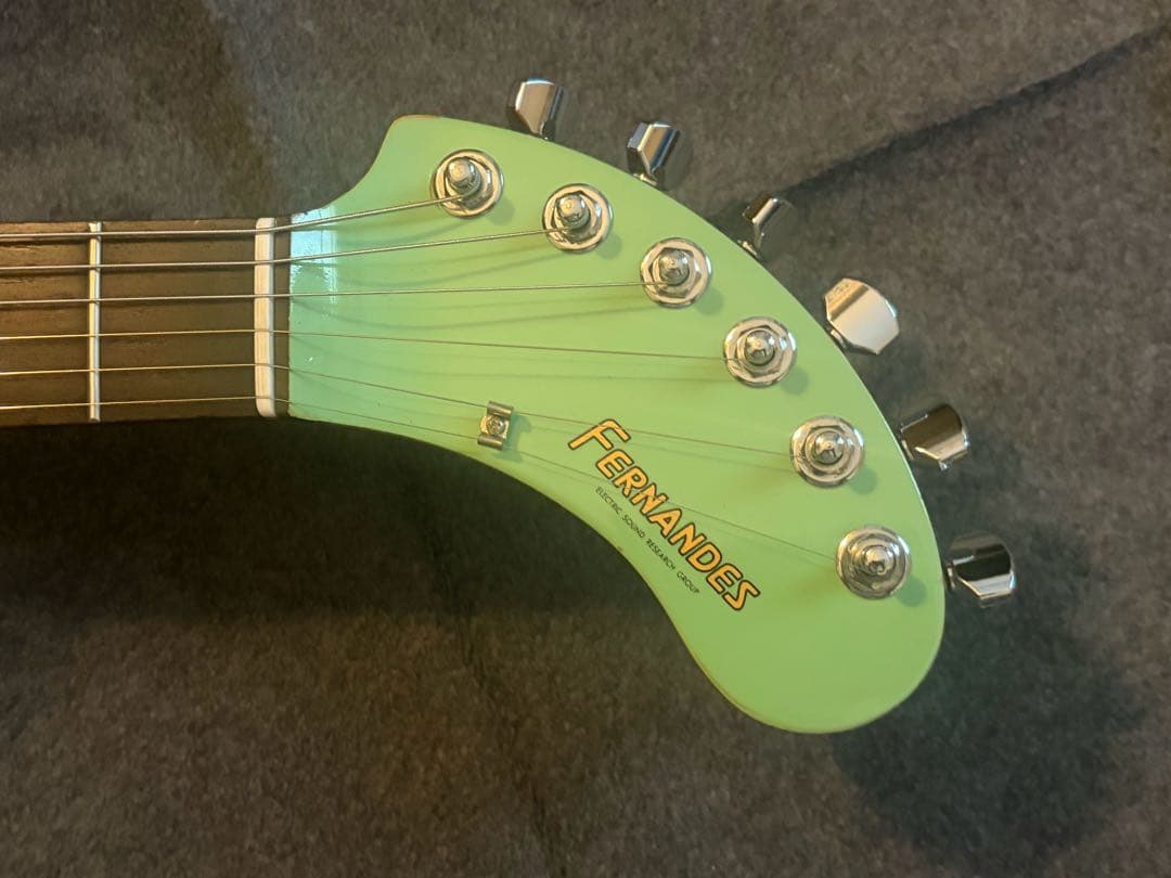 マ*ペ様 FERNANDES エレキギター ミントグリーン