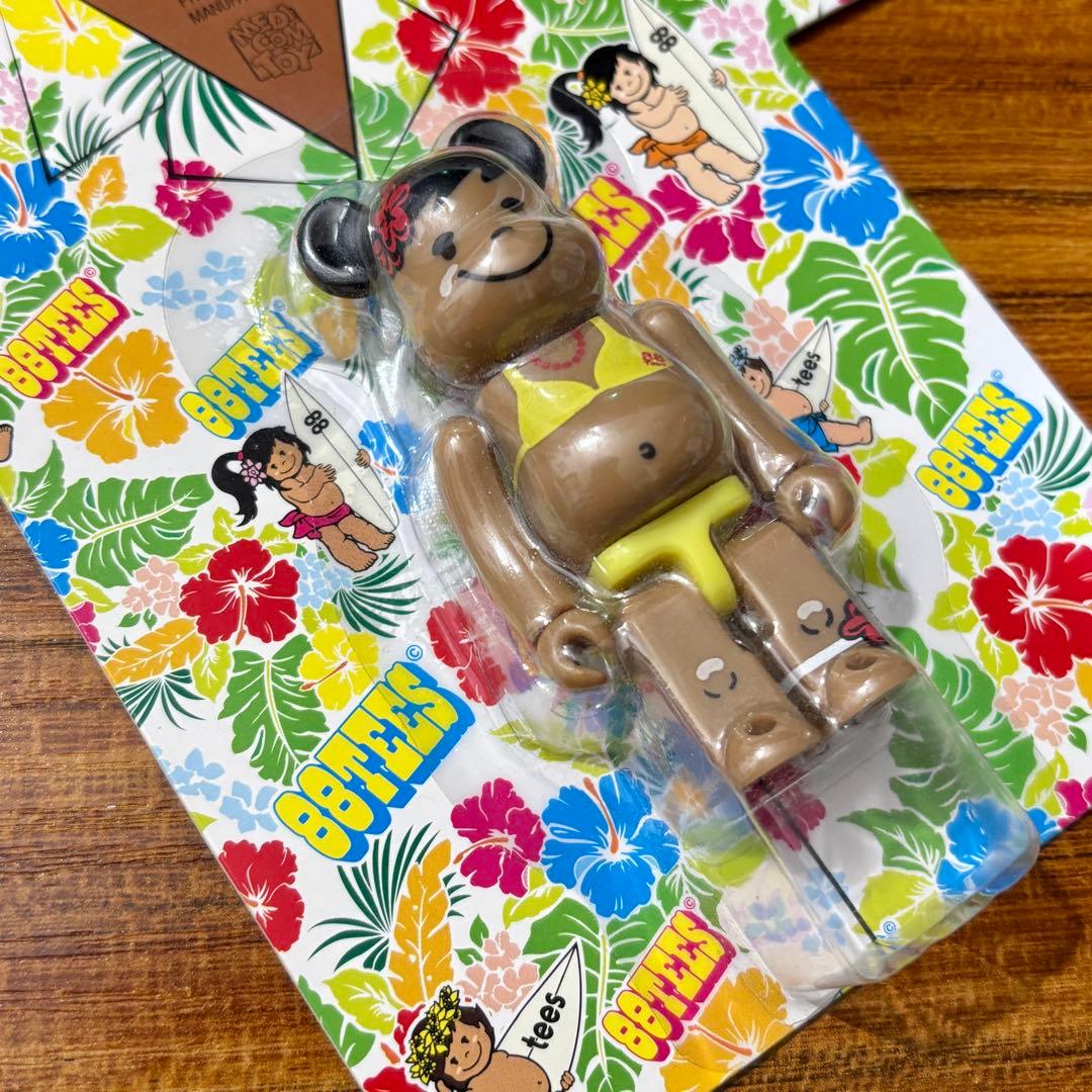 BE@RBRICK　ベアブリック　100%　ハワイ限定　88TEES　レア