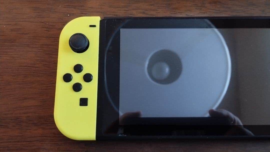 NINTENDO SWITCH 本体　ネオンイエロー