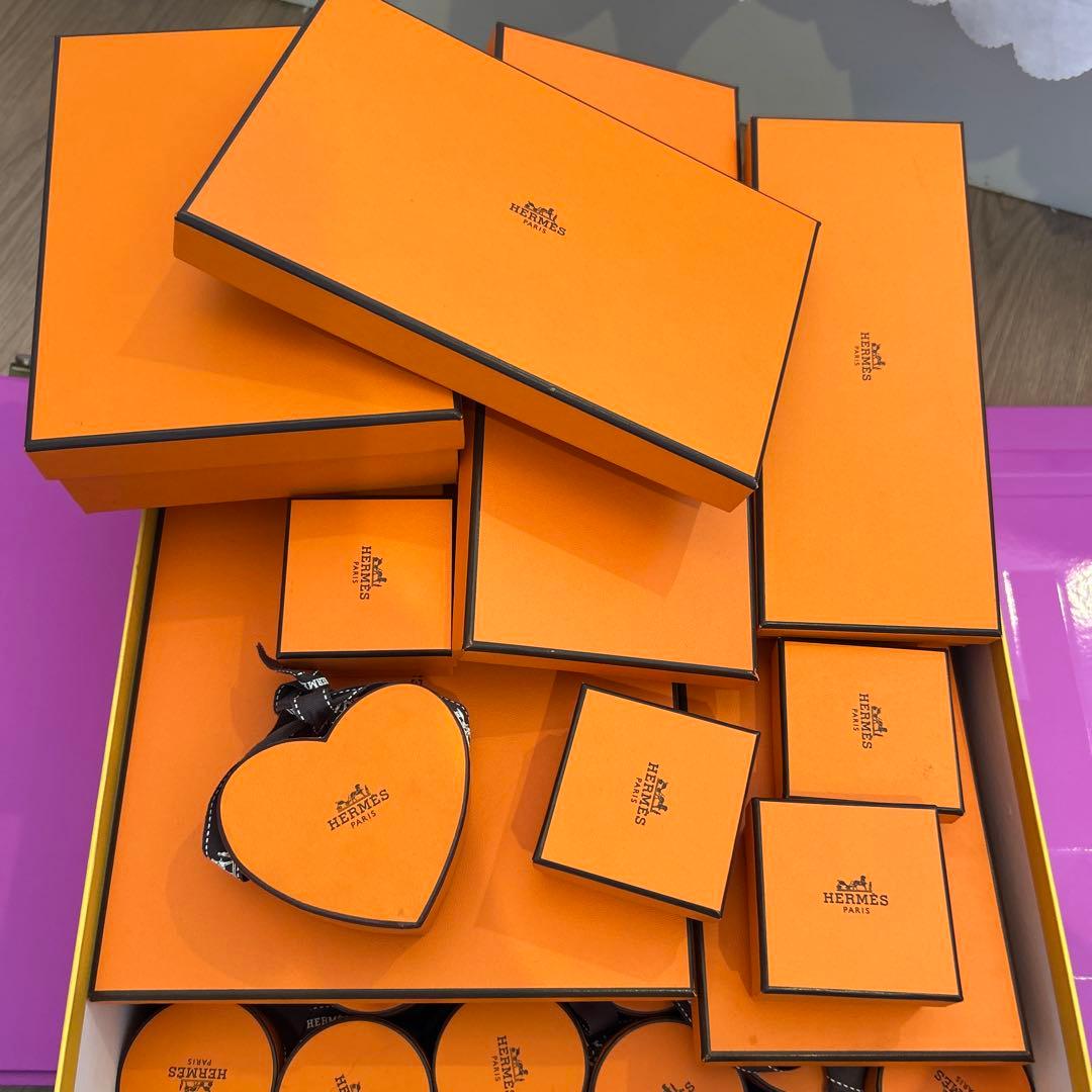 HERMES 空箱 51個 8/25まで