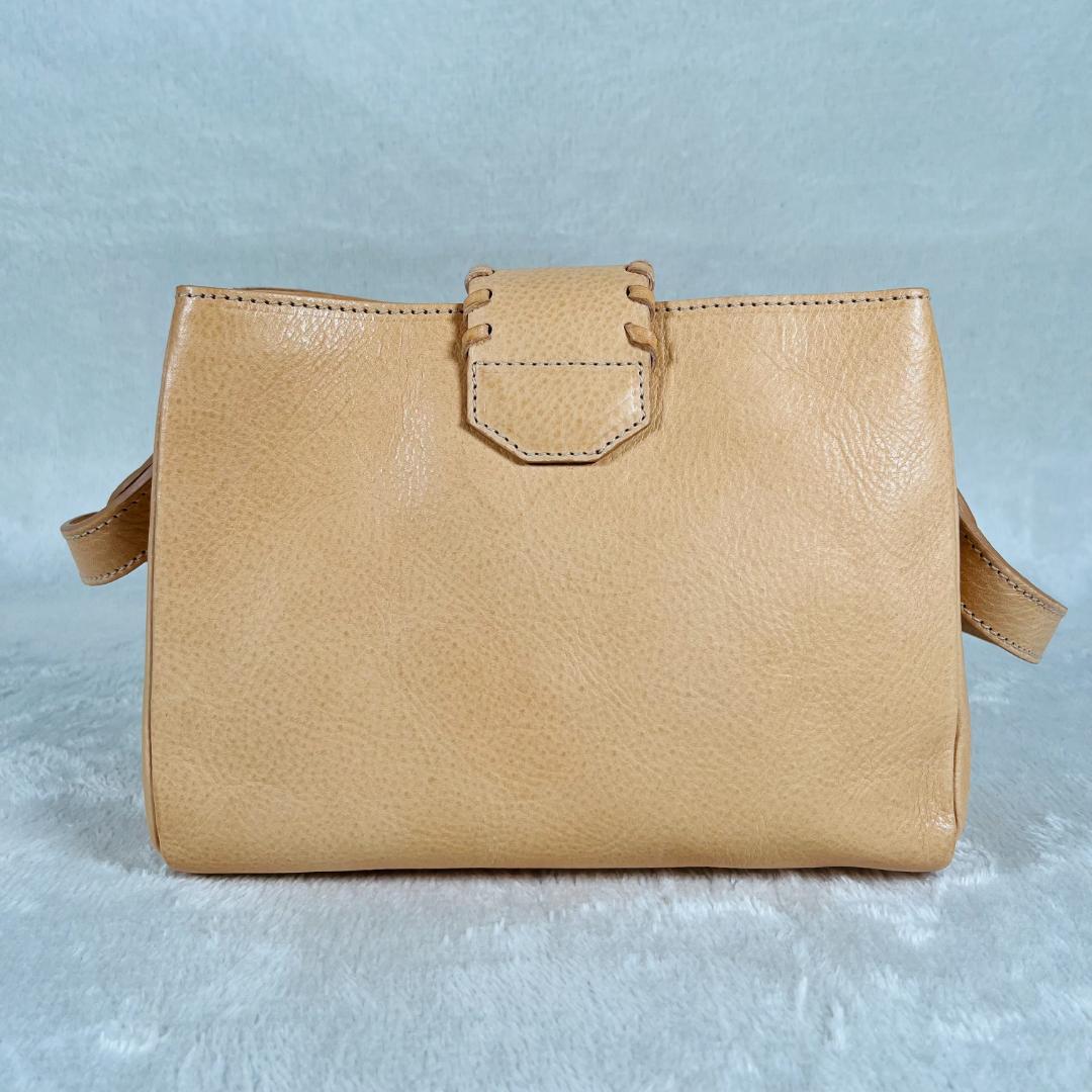 新品未使用 イルビゾンテ ショルダーバッグ ラ フィアバ クロスボディバッグ