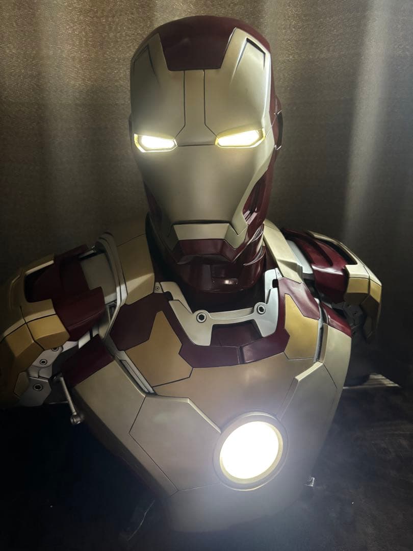 [アイアンマン マーク42 ]マーベル 1/1サイズ　バスト　(箱有り)
