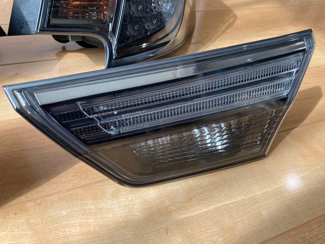 マークX 130系　G's 純正テールランプ　希少