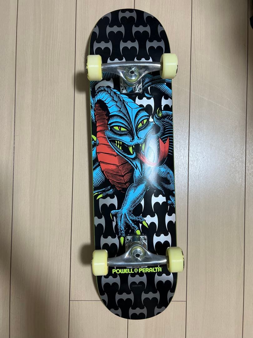 POWELL PERALTA ドラゴンデザイン スケートボード　パウウェル