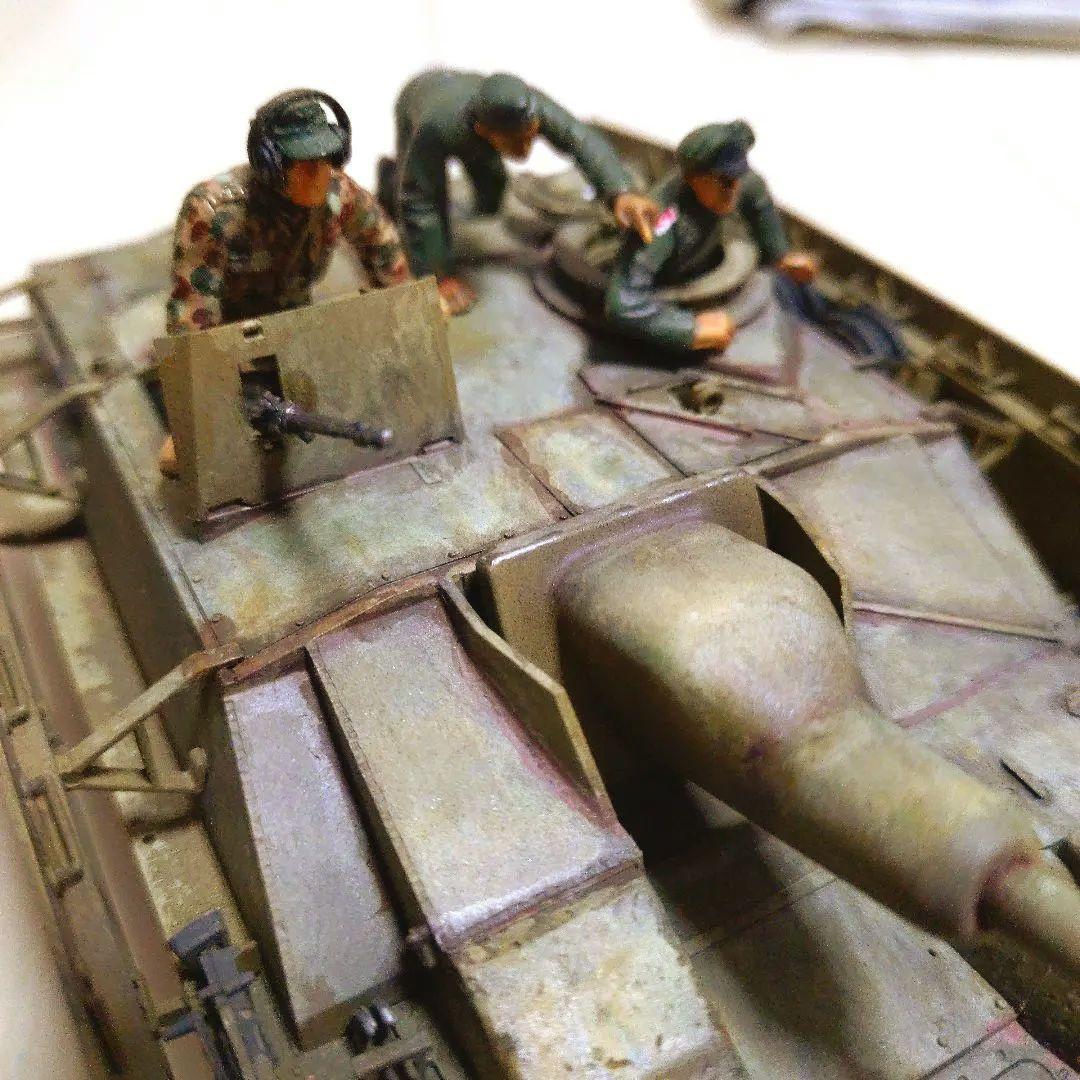 【塗装完成品】TAMIYA　1/34 ドイツ四号突撃砲　戦車兵3名付き