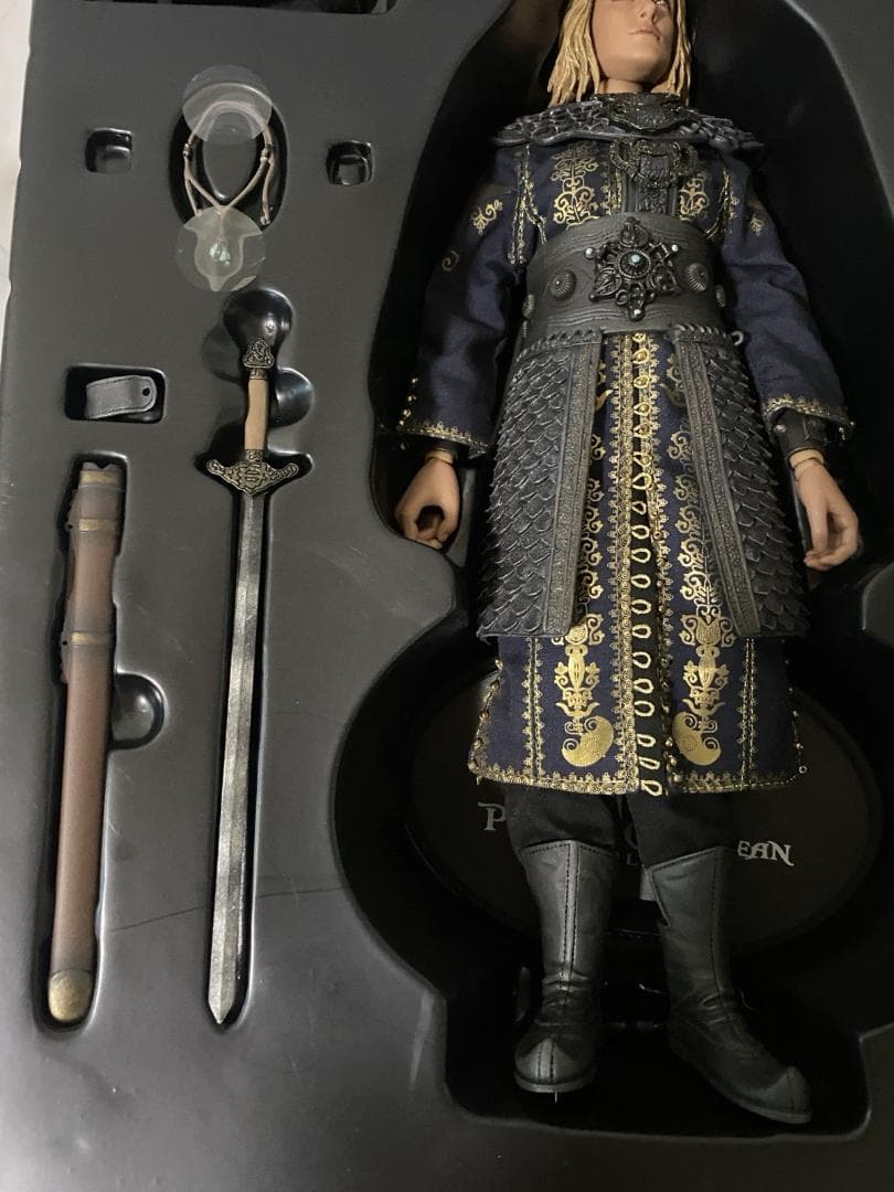 エリザベス・スワン パイレーツ・オブ・カリビアン 1/6 アクションフィギュア