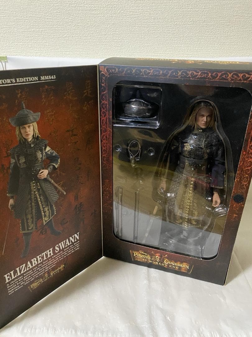 エリザベス・スワン パイレーツ・オブ・カリビアン 1/6 アクションフィギュア