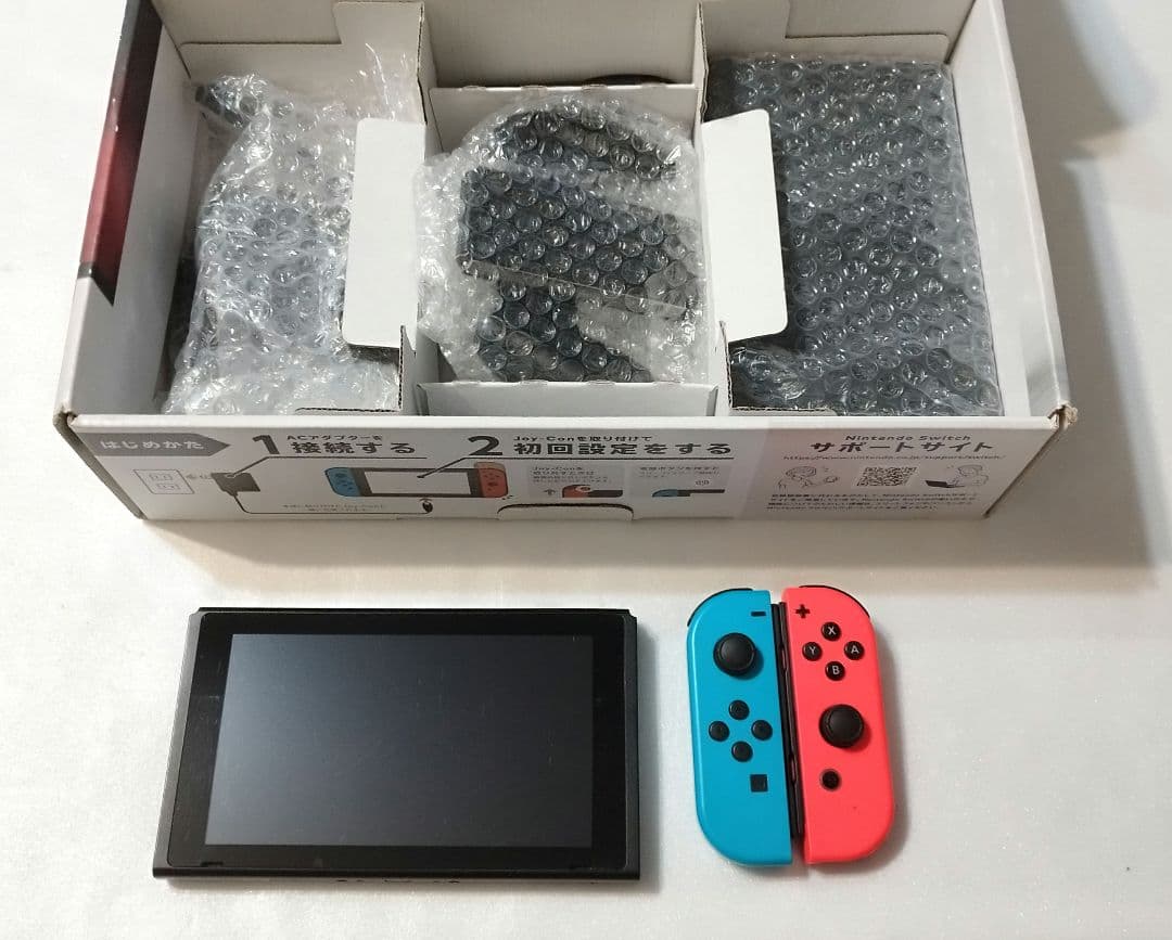 NintendoSwitchネオンレッド