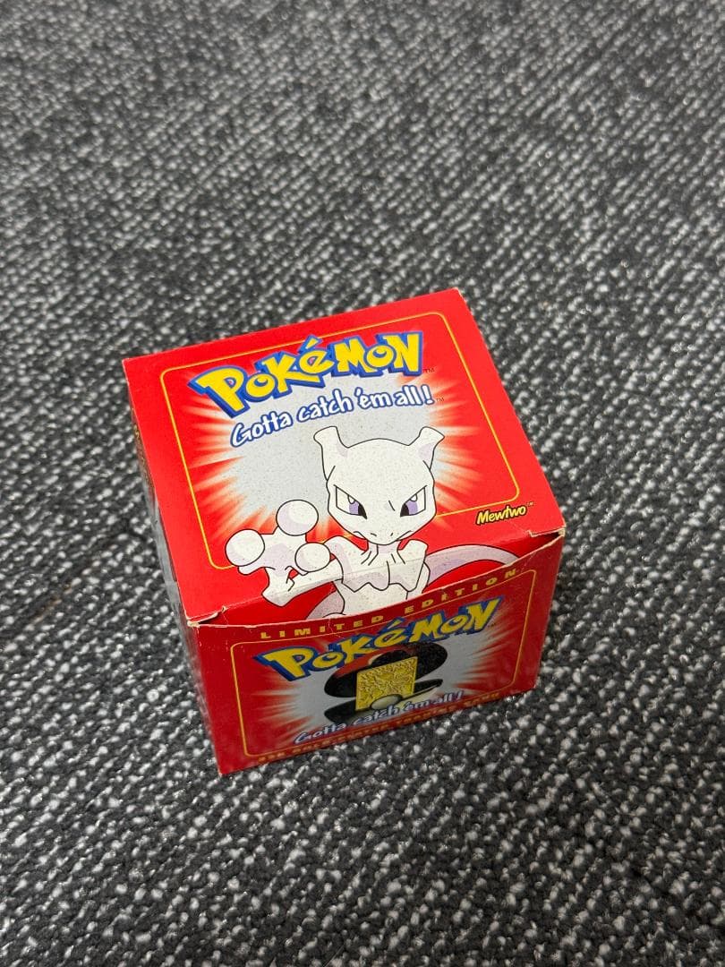 p*☆様 【希少・1999年】海外限定 ポケモン 23金メッキカード 中身未開封