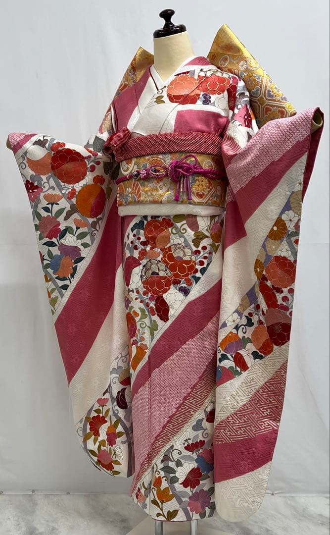 振り袖　フルセット　長襦袢付　成人式　振袖　金彩加工　刺繍入り　絞り入り　628