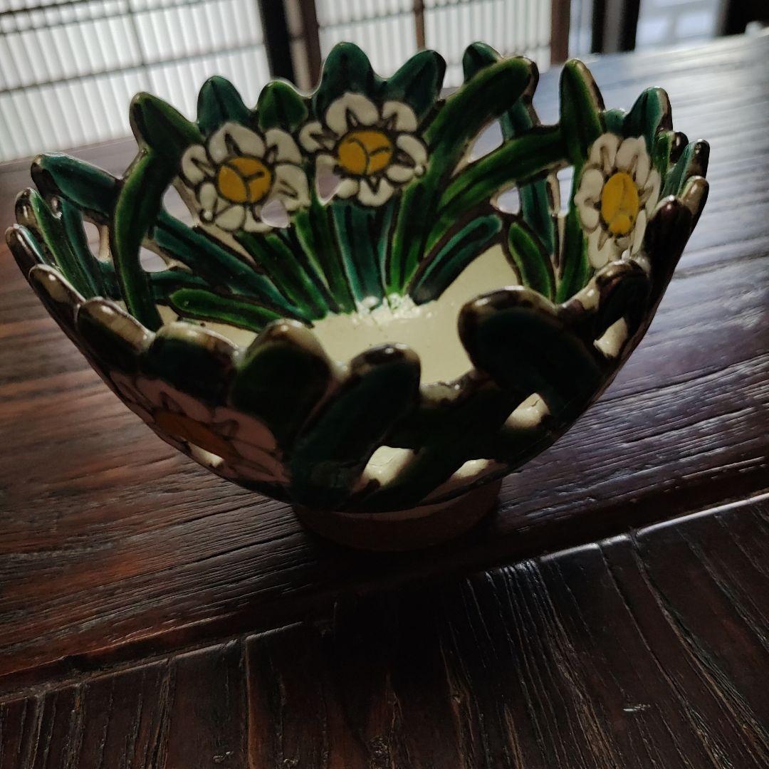 乾山写し透かし鉢水仙