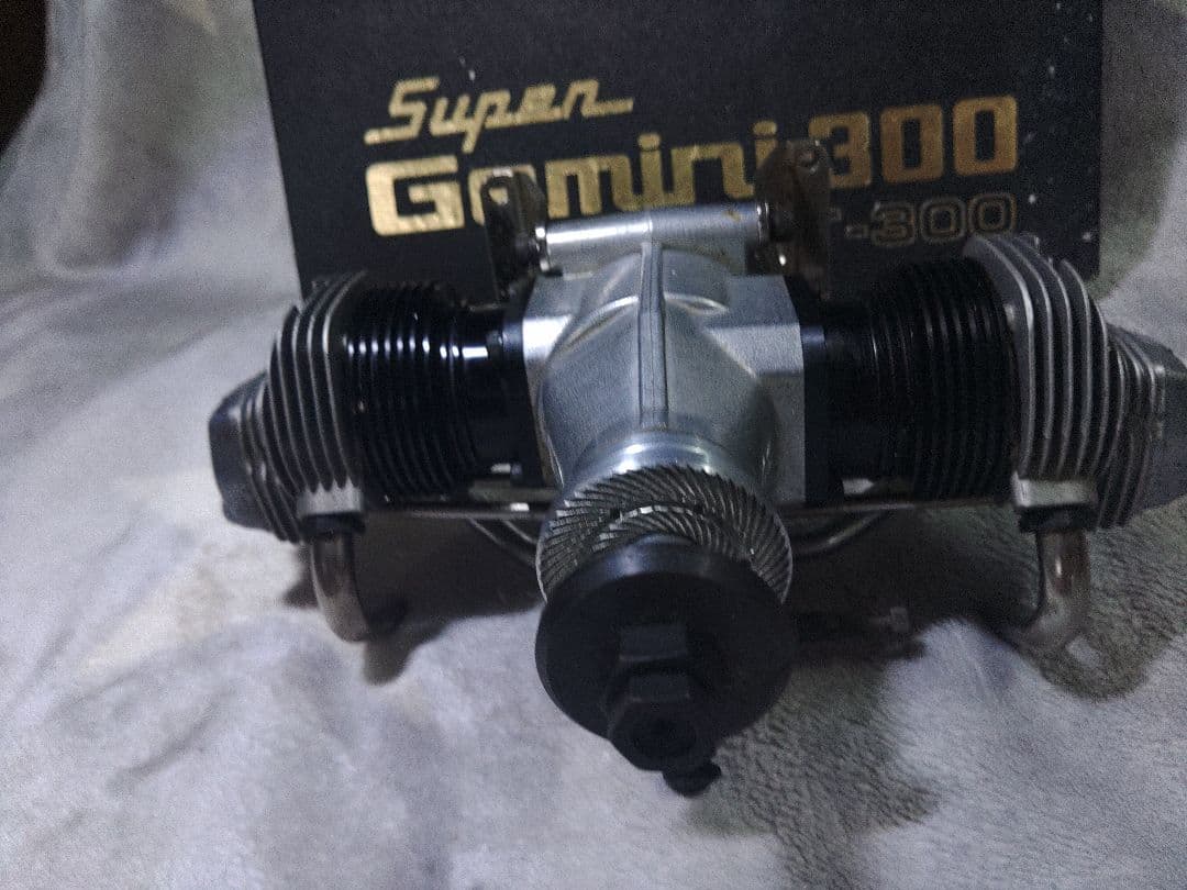 小川精機　FTー300　ラジコンエンジン