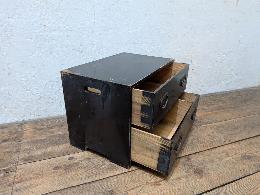 1112 アンティーク　無骨な小箪笥　収納棚　引き出し　陳列台　ケース　レトロ