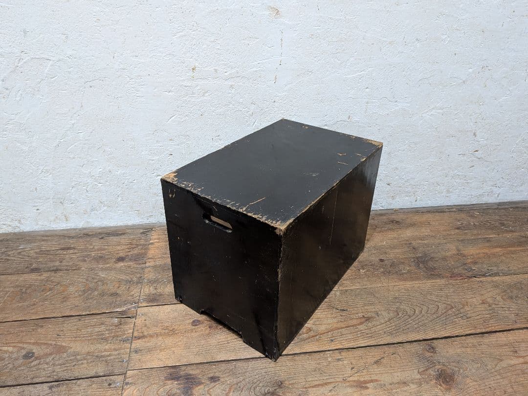 1112 アンティーク　無骨な小箪笥　収納棚　引き出し　陳列台　ケース　レトロ