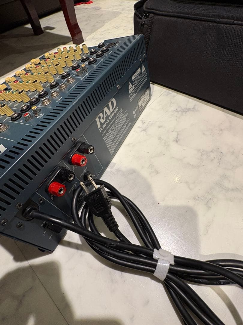 Roland　パワードミキサー　RAD　PAシステム　CPM-300　ケース付き
