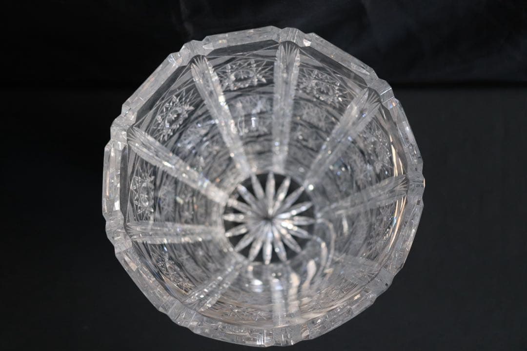 美品　ボヘミア　クリスタル大花瓶　送料込み251030