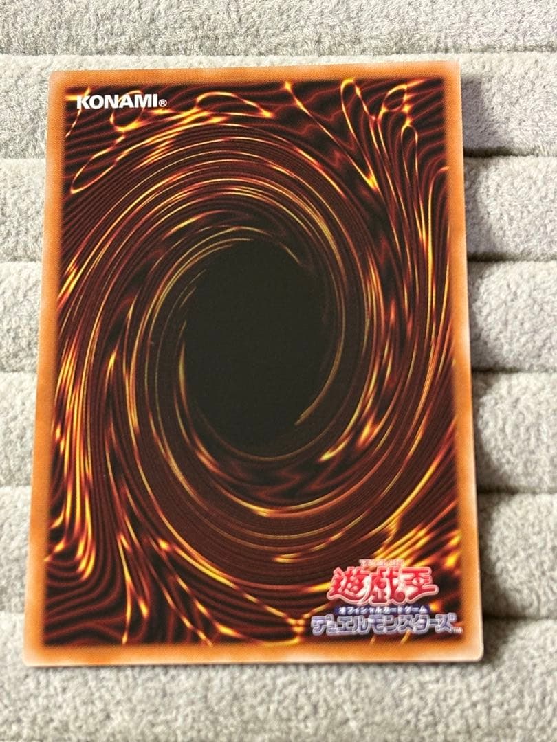 白銀の城のラビュリンス　プリズマティックシークレットレア　プリシク　スタンプ