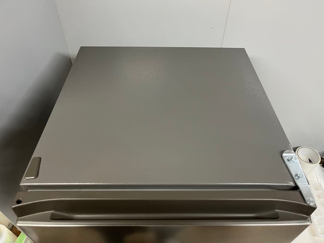 2024年製 Hisense ハイセンス サイコロ型 冷蔵庫 HR-A45S