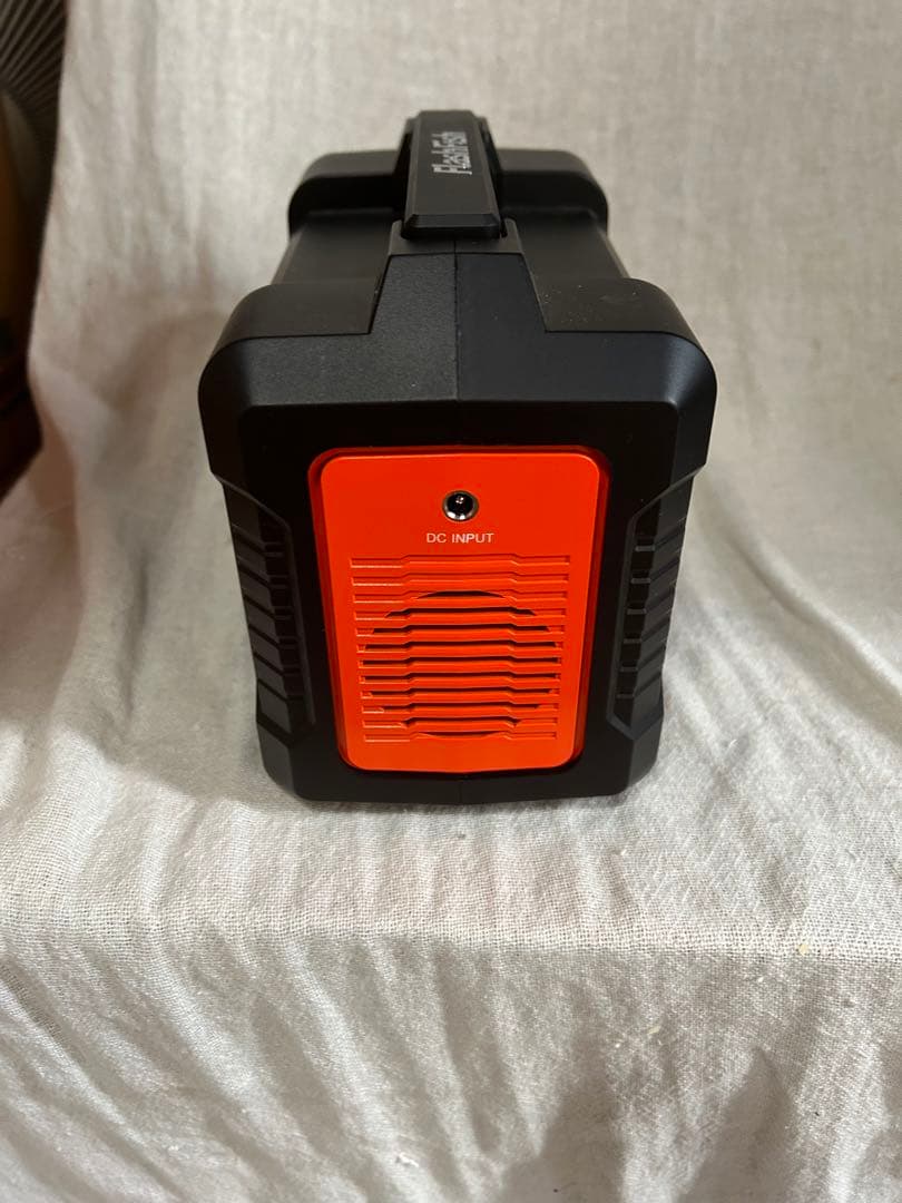 【美品】防犯グッズ FlashFish ポータブル電源　容量 小型発電機