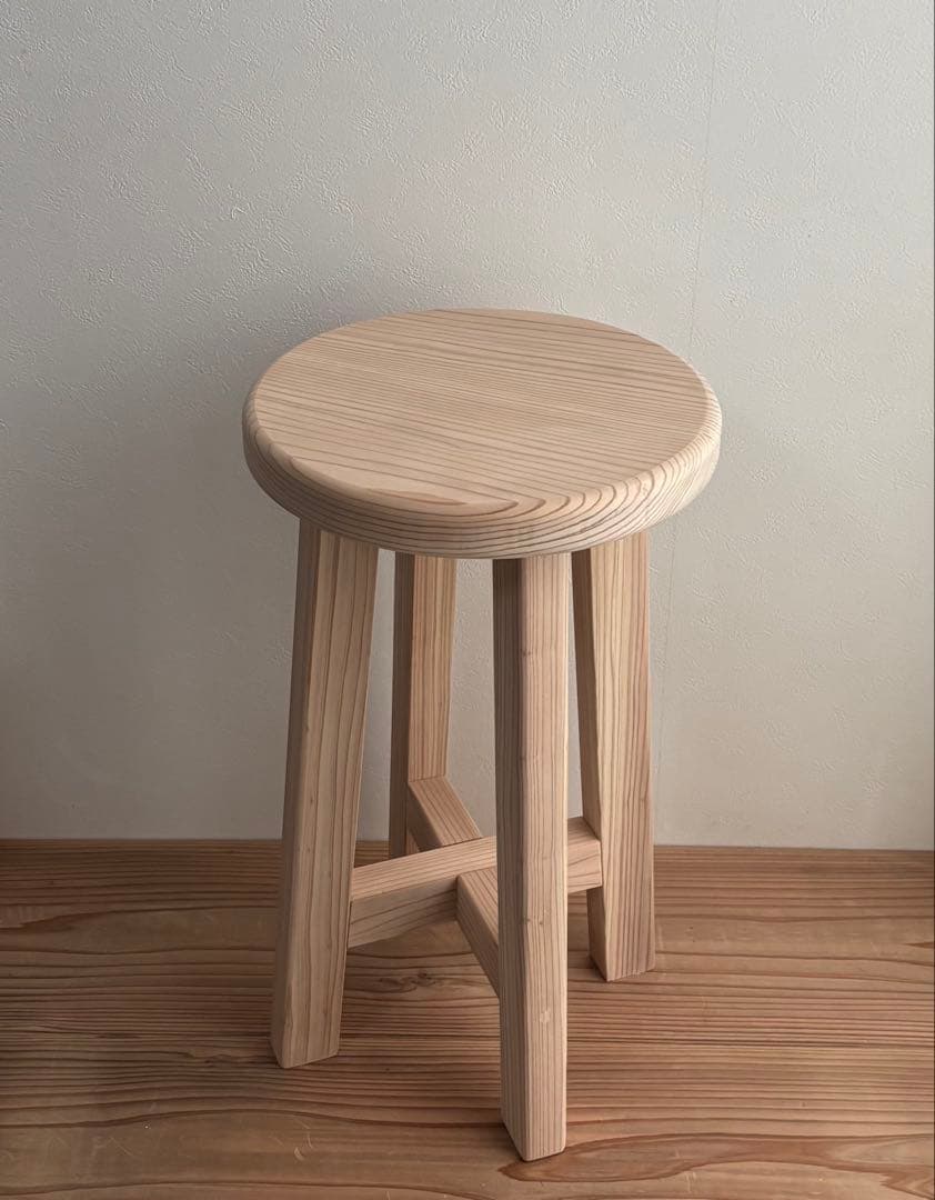 ぽふぽふページです！！　　　ハンドメイドスツール