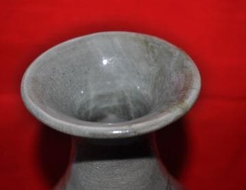 李朝・青磁花紋花器