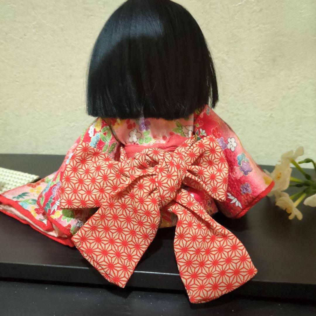 味岡映水作　5号　市松人　赤とピンクの着物