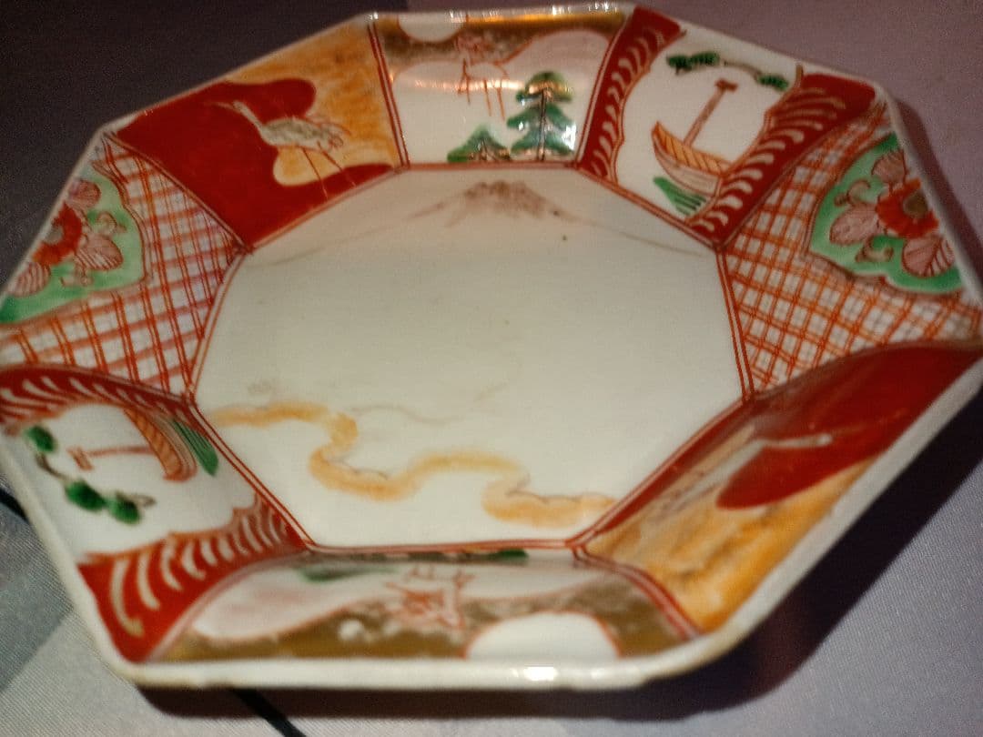 小伊万里焼　八角鉢　江戸時代後期　鶴亀　松竹梅　富士の図　吉祥文