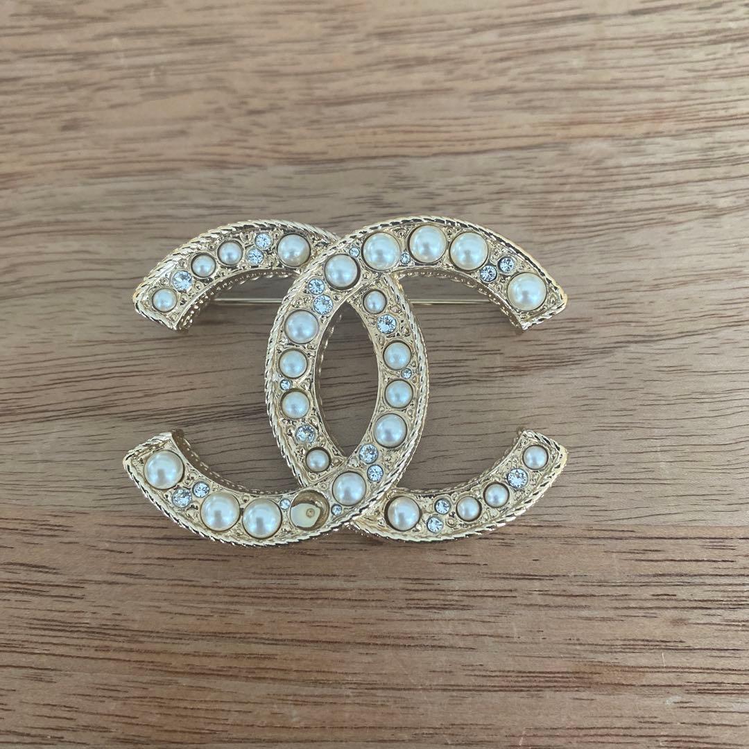 CHANEL CCロゴ ブローチ パール装飾 訳あり