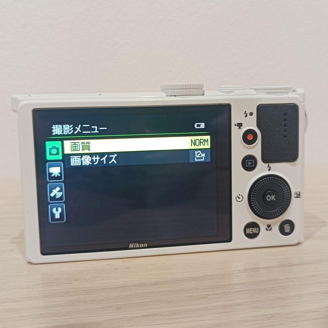 美品 訳あり Nikon COOLPIX P330 ホワイト デジカメ 説明書