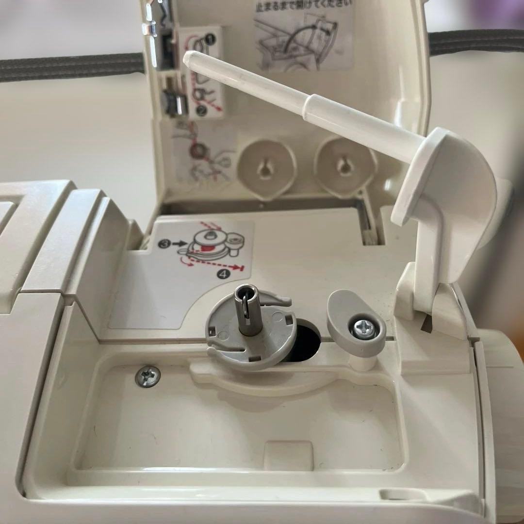 ジャンク　ブラザー刺しゅう機付コンピュータミシンInnovis N80