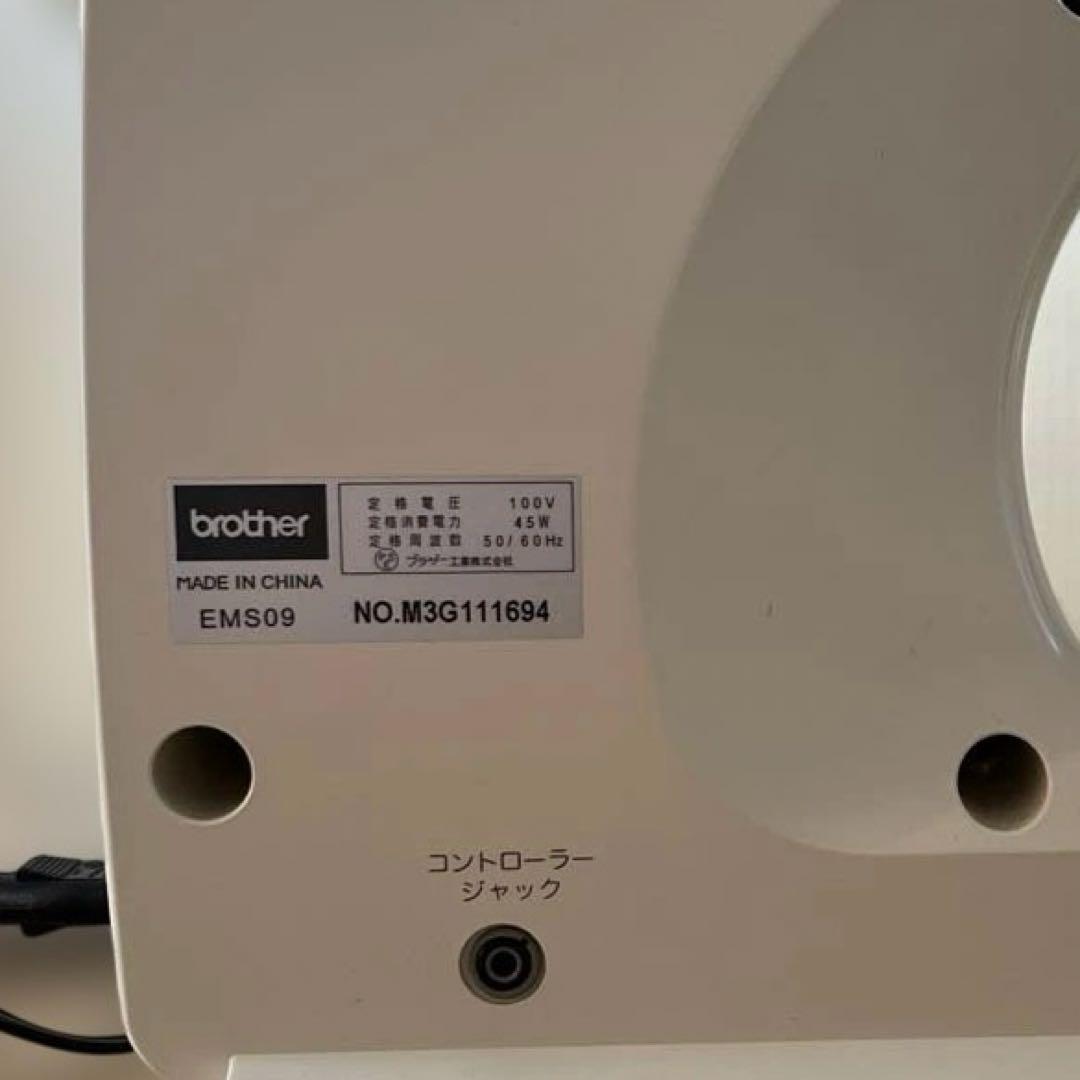 ジャンク　ブラザー刺しゅう機付コンピュータミシンInnovis N80