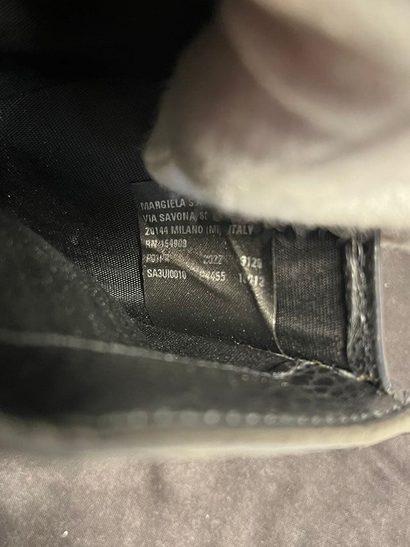 【極美品 正規品】メゾンマルジェラ 4ステッチ 三つ折り ウォレット レザー 黒