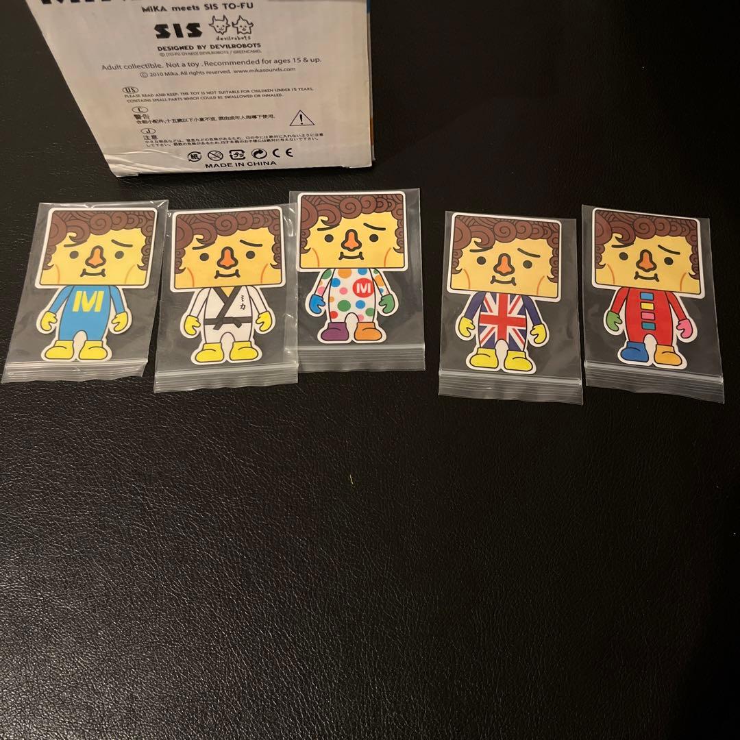 TO-FU OYAKO×MIKA コラボ フィギュア　大　小　ステッカー?セット