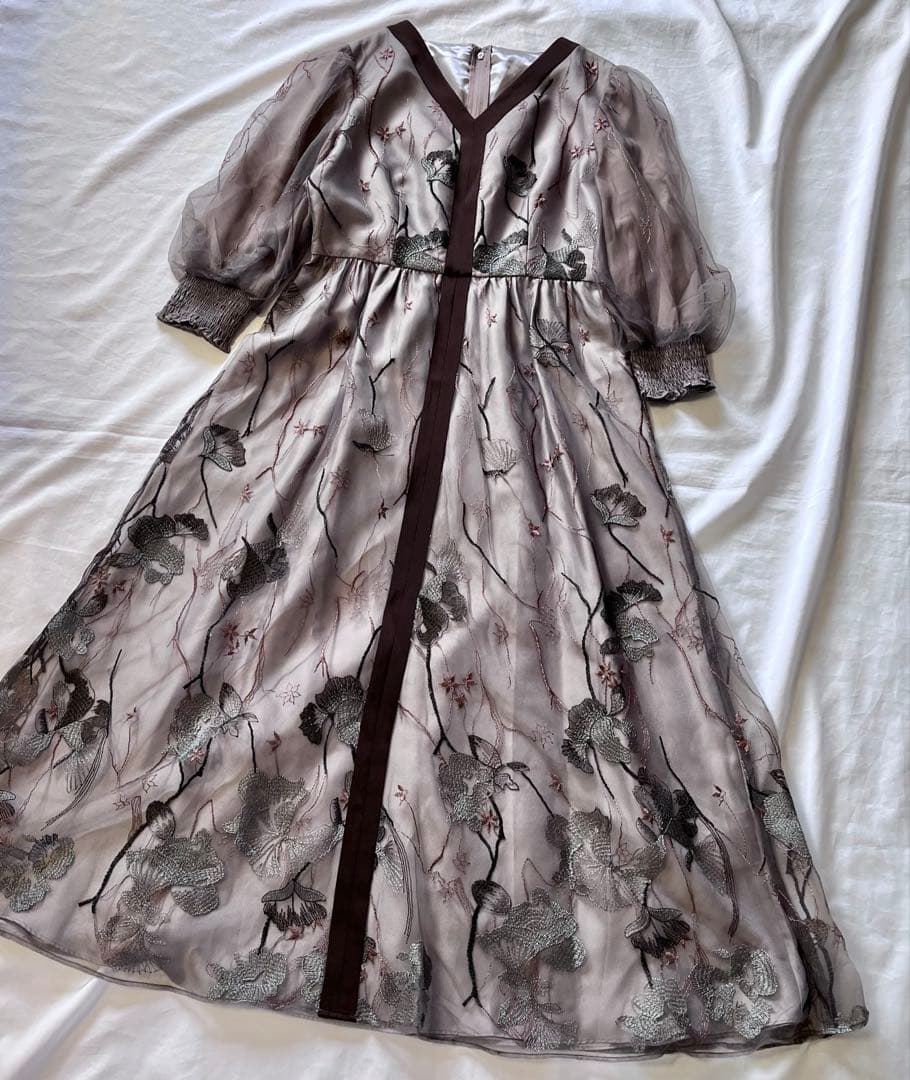 Callarusカラルス Vネック刺繍レースワンピースドレス 結婚式オケージョン