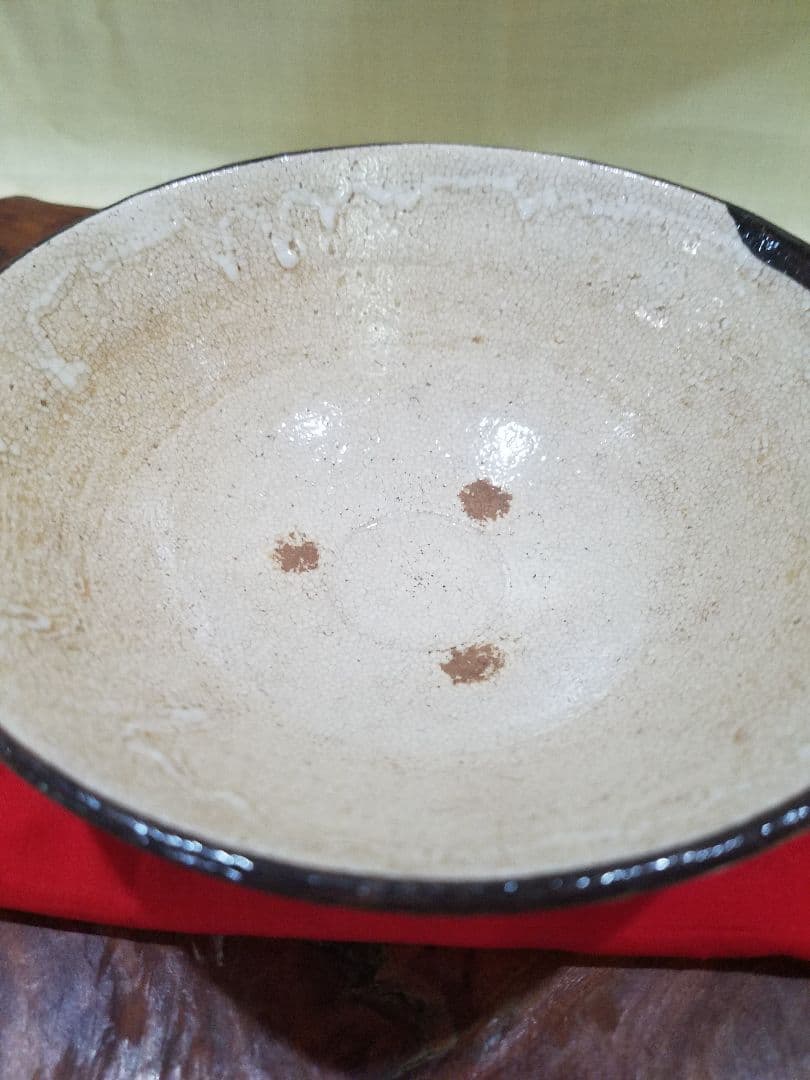 瀬戸唐津　皮鯨の平茶碗