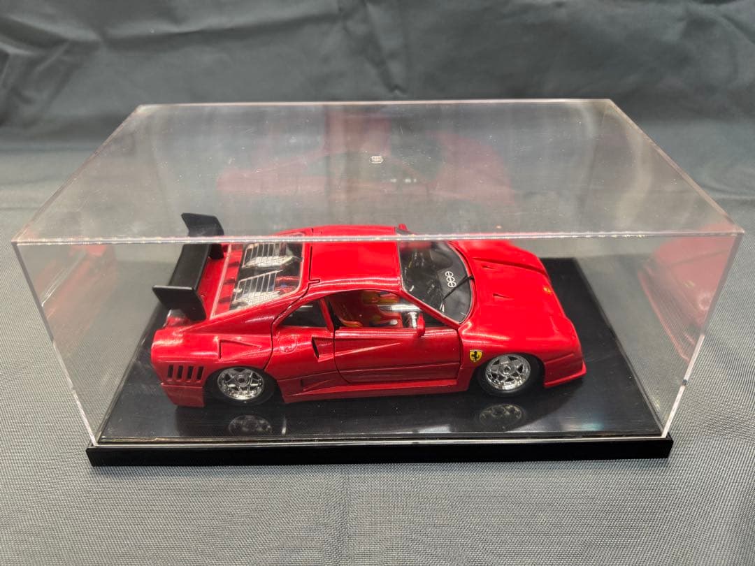 ジョエフ フェラーリ 1/18スケールミニカー