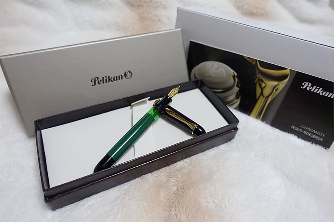☆新品 未使用 ペリカン 特別生産品 万年筆 M120 グリーンブラック F☆