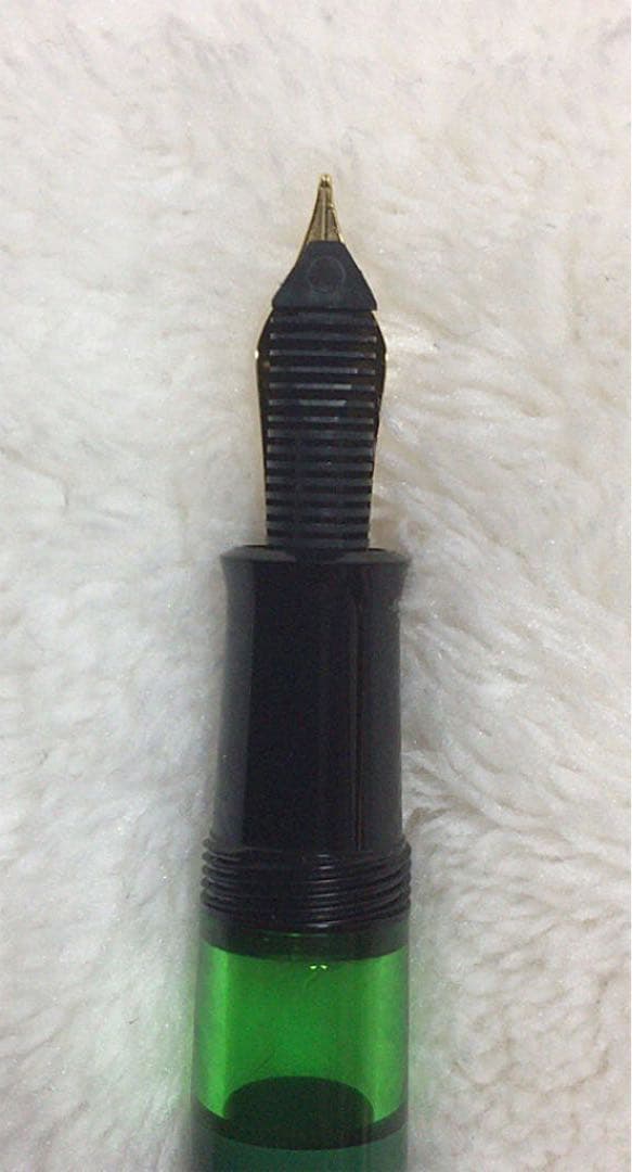 ☆新品 未使用 ペリカン 特別生産品 万年筆 M120 グリーンブラック F☆