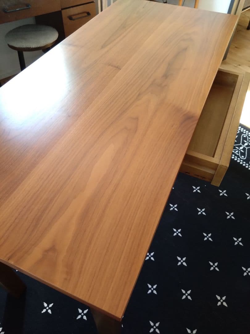 木製長方形デスク　学習机　勉強机　天然木　ウォルナット　茶色　ブラウン　おしゃれ