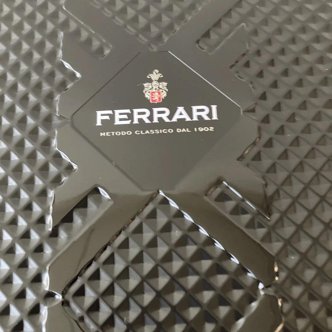 新品未使用　フェラーリ　大阪万博記念シャンパン　風呂敷、グラス2個、ロゴ缶セット