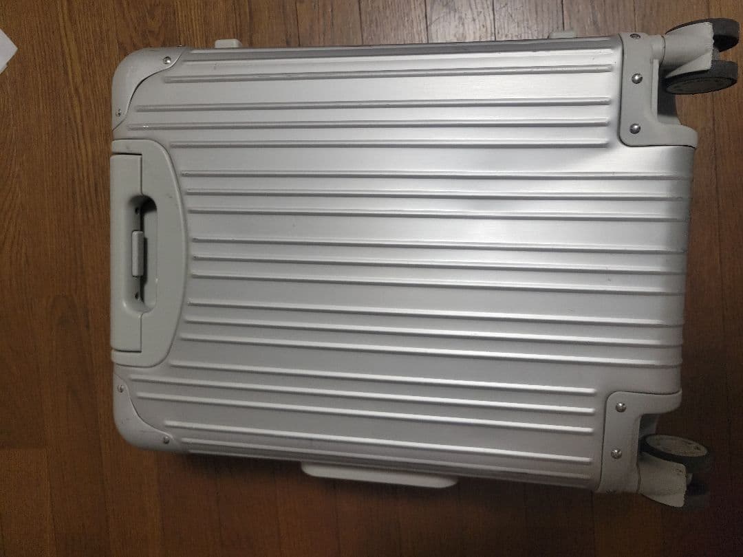 メルセデス・ベンツ シルバー キャリーケース 中古 値引き可 説明必読