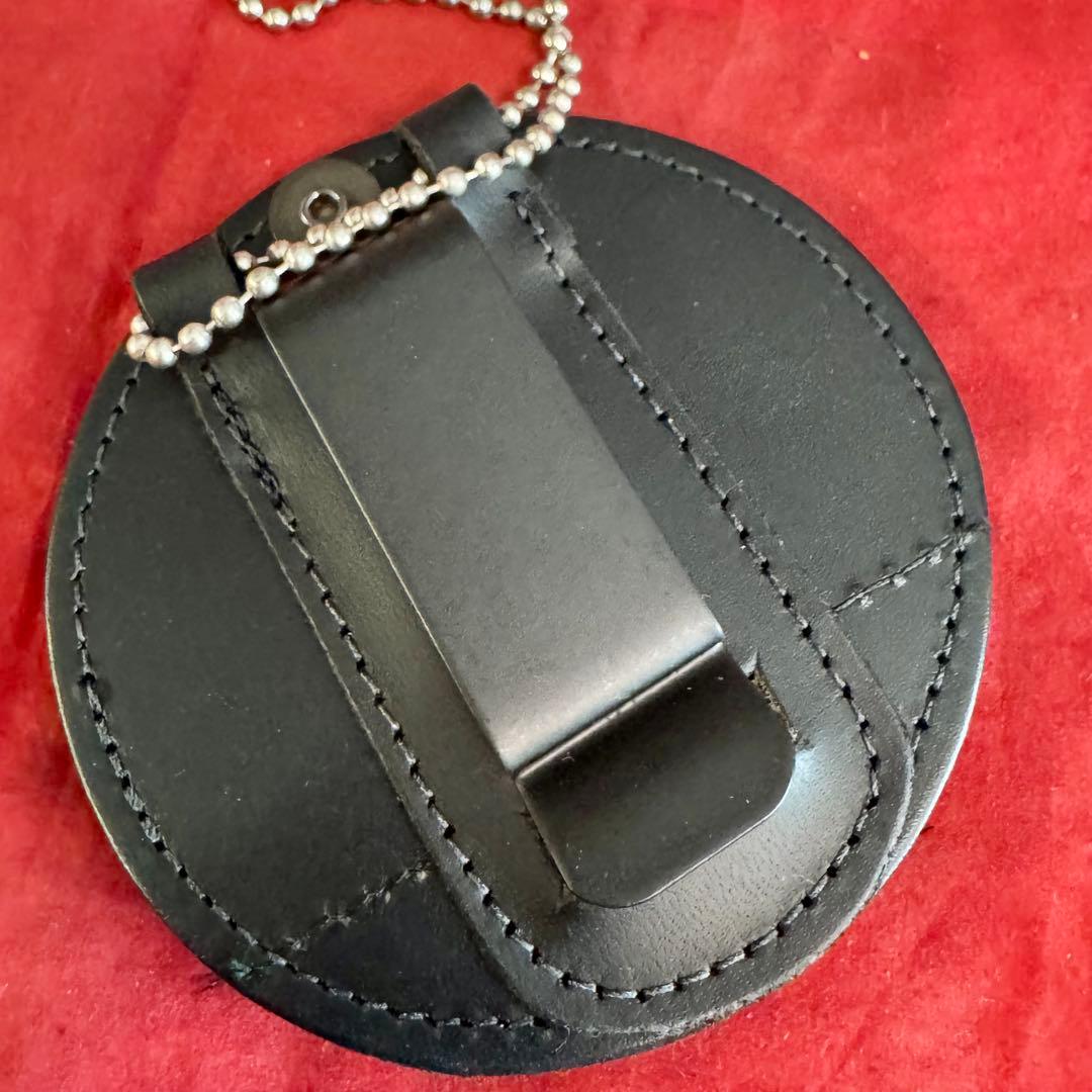 ボストンレザー 丸型 ポリスバッジベース 5889CH-1