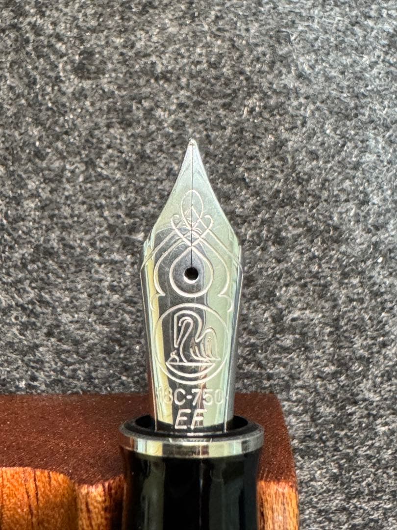 ペリカン 万年筆 スーべレーン M805 ヴァイブラントブルー EF