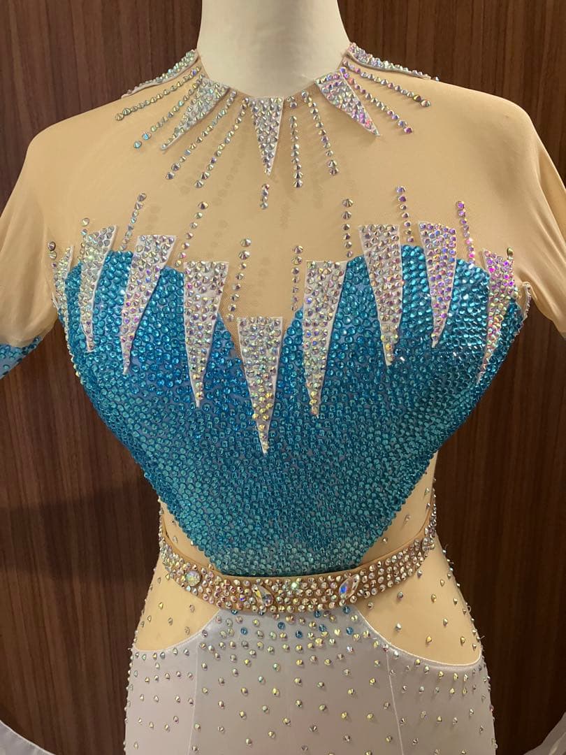 社交ダンス　スタンダード　ホワイト・ブルー